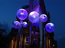 Bola de ETFE com iluminação LED