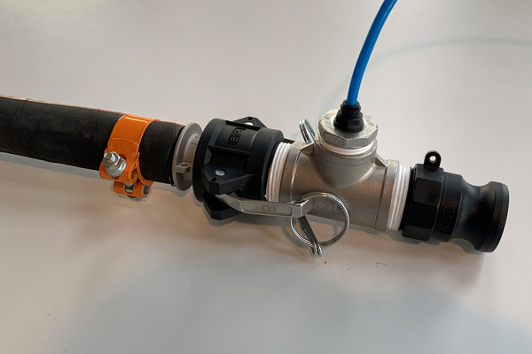 Manifold With Pressuremeter