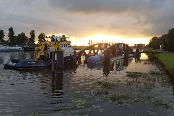 Floaters For Bridge3