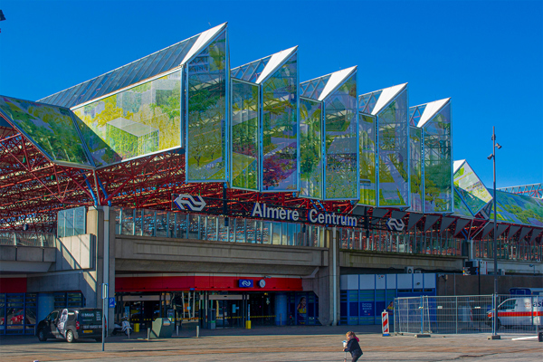 Geveldoeken Almere Station 1