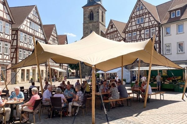 Mobile on a market square