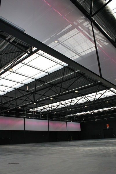 Tensed Wall With Lighting2