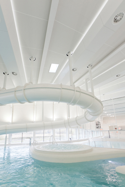 1 Spanplafond Zwembad Ypenburg
