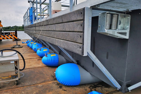 Roller cushions for ship maintenance