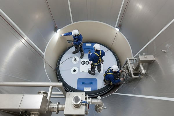 Opblaasbaar Werkplatform Geplaatst Binnen In Een Industriële Droger