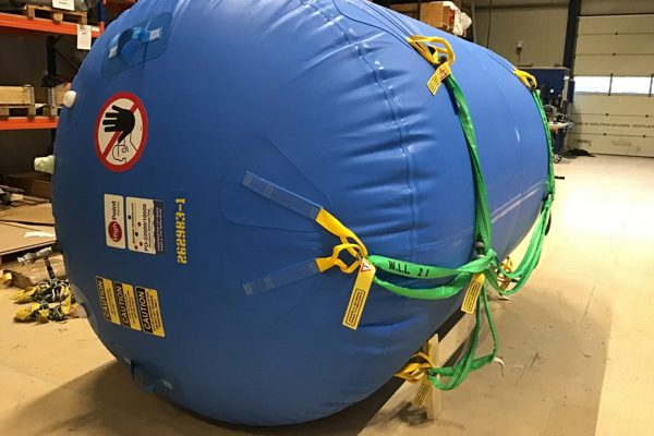 高周波溶着パッチとスリング付きPO-22000ポンツーン