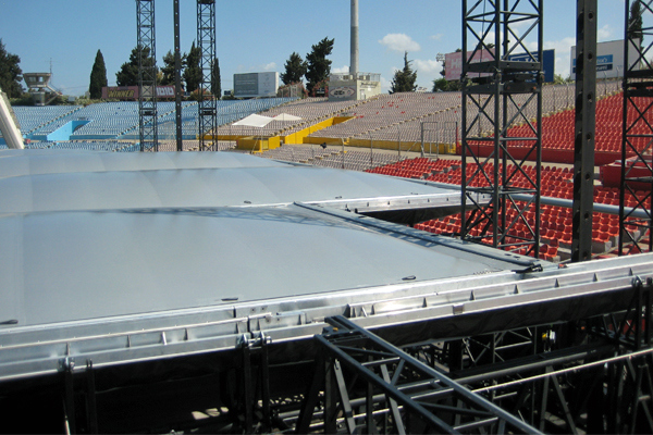 Inflatable Air Cushion Roof MDNA 2012 03