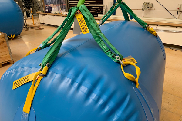 Lifting With Cushions In Water