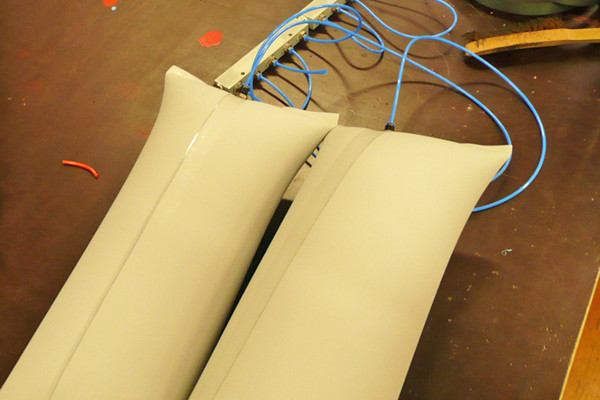 Flexible inflatable closures