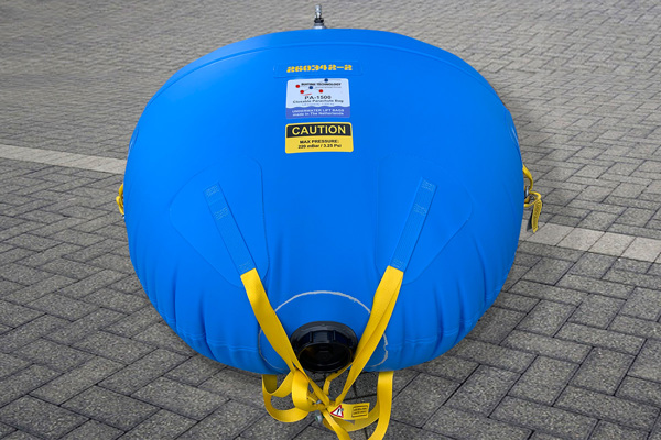 Floating solutions for pipelines