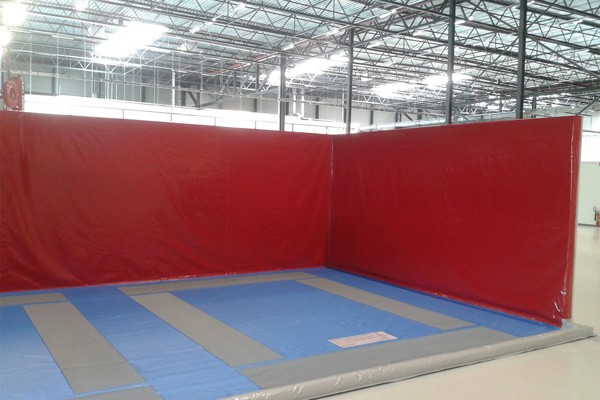 Waterproof sidewalls floor