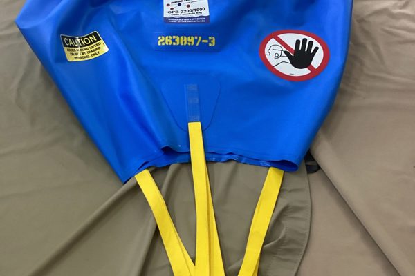 Pallone di sollevamento a paracadute aperto OPB-2200/1000 con brache gialle – ordine Dykkerserservices 2026