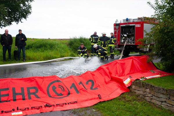 Water Tegehouden Met Flexibele Dam